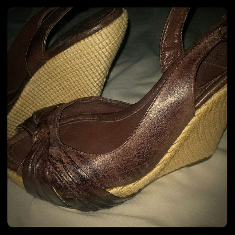Preowned Aldo Wedges Size 7